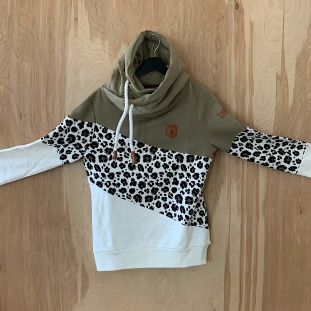 Wanakome Khaki Sweatshirt